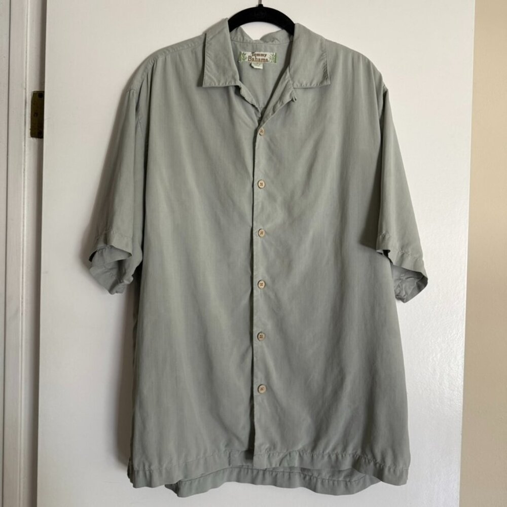Tommy Bahama Men's 100% Silk Short Sleeved Button Up Front Shirt - Medium Vntg